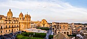 St. Nicholas Cathedral (Noto Cathedral), Church of San Salvatore and Town Hall, Piazza del Municipio, Noto, Val di Noto, UNESCO World Heritage Site, Sicily, Italy, Europe