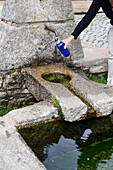 Brunnen in Montesinho im Parque Natural Montesinho bei Braganca, Tras-os-Montes, Nordost-Portugal, Portugal