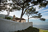 Parrocchia Santa Croce, Kapelle am Strand, Populonia, bei Piombino, Provinz Livorno, Toskana, Italien