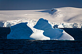 Eisberge vor der Antarktischen Halbinsel, Antarktis
