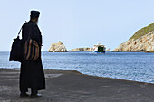 Greece, Chalkidiki, Mount Athos, World Heritage site, Arsana (port) of Kafsokalivia (Agias Triados), Waiting for the Ouranopolis ferry.