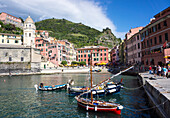 Vernazza, Cinque Terre, UNESCO World Heritage Site, Liguria, Italy, Europe