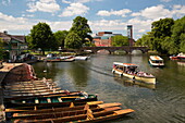Boats on the River Avon and the Royal Shakespeare Theatre, Stratford-upon-Avon, Warwickshire, England, United Kingdom, Europe