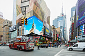 am Times Square, Broadway, Manhattan, New York, USA