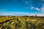 Thatched house and old lighthouse, Kampen, Sylt Island, North Frisian Islands, Schleswig-Holstein, Germany