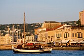 Greece, Crete, Hania, yacht entering the harbor,