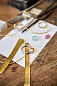 Goldsmith making jewellery, handicraft, Ueberlingen, Lake Constance, Baden-Wuerttemberg, Germany