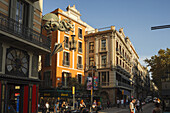 Casa Bruno Cuadros, lamp, with dragon, umbrella, Modernisme, La Rambla, Las Ramblas, Les Rambles, boulevard, Barri Gotic, Gothic Quarter, Ciutat Vella, Barcelona, Catalunya, Catalonia, Spain