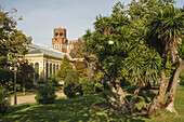 Hibernáculo, crystal palace and Castillo de los Tres Dragones, Parc de la Ciutadella, city park, world exhibition 1888, Barcelona, Catalunya, Catalonia, Spain