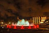 Font magica de Montjuic, fountain, light show, constructed by Carles Buigas for the World Exposition 1929, Palau Nacional, Museu Nacional d´Art de Catalunya, Barcelona, Catalunya, Catalonia, Spain, Europe