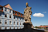 Sculpture of Mary on the Regnitz bridge and City Hall in Bamberg, 15th century, historic city center, UNESCO world heritage site, Regnitz river, Bamberg, Upper Franconia, Bavaria, Germany, Europe