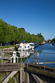 Lock and Le Boat houseboats at Coupure Marina, Bruges (Brugge), Flemish Region, Belgium