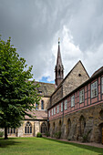 Kloster Loccum, ehemalige Zisterzienserabtei, Kreuzgang um Innenhof, Dachreiter, Steinhuder Meer, Niedersachsen, Norddeutschland, Deutschland