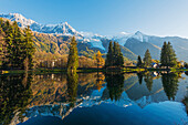 Lacs des Gaillands, Chamonix Valley, Rhone Alps, Haute Savoie, France, Europe