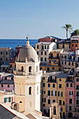 Chiesa Santa Margherita di Antiochia church, view from watchtower at Castell Doria, Vernazza, Cinque Terre, UNESCO World Heritage Site, Rivera di Levante, Provinz La Spazia, Liguria, Italy, Europe