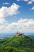 Burg Hohenzollern Castle, Zollernalb, Schwaebische Alb (Swabian Alb), Baden Wurttemberg, Germany, Europe