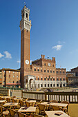 Piazza del Campo, Palazzo Pubblico and Torre del Mangia, Siena, UNESCO World Heritage Site, Tuscany, Italy, Europe
