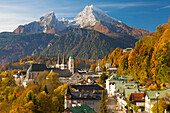 View over Berchtesgaden and the Watzmann Mountain, Berchtesgaden, Bavaria, Germany, Europe