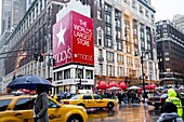 Macy's flagship store on Sixth Avenue, Manhattan, New York City, New York, United States of America, North America