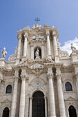 Cathedral facade, Piazza Duomo, Ortygia, Syracuse, Sicily, Italy, Europe