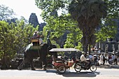 Bayon Temple, Angkor Thom, Siem Reap, Cambodia, Indochina, Southeast Asia, Asia