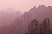North Sea scenic area, Mount Huangshan (Yellow Mountain), UNESCO World Heritage Site, Anhui Province, China, Asia