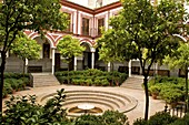 Venerables Hospital, inner courtyard with fountain, old town, Sevilla, Andalucia, Spain, Europe