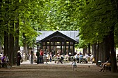 People dining outdoors, Jardin du Luxembourg, Paris, France, Europe