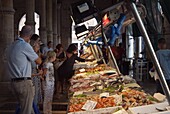 Fish market at Ponte di Rialto, Venice, Veneto, Italy, Europe