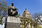 Statue of Taras Shevohenko and Legislative Building, Winnipeg, Manitoba, Canada, North America