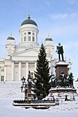 Statue of Alexander II and Helsinki Cathedral (Lutheran Church), Helsinki, Finland, Scandinavia, Europe