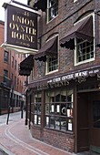 The Oyster Union House, Blackstone Block, built in 1714, one of Boston's oldest surviving streets, Boston, Massachusetts, USA