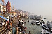 Ghats on the River Ganges, Varanasi (Benares), Uttar Pradesh, India, Asia