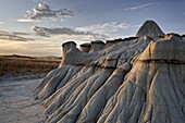 Sunrise in the badlands, Theodore Roosevelt National Park, North Dakota, United States of America, North America