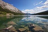 Medicine Lake, Jasper National Park, UNESCO World Heritage Site, British Columbia, Rocky Mountains, Canada, North America