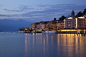 Promenade and lake at dusk, Bellagio, Lake Como, Lombardy, Italian Lakes, Italy, Europe