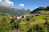 Moena, Fassa Valley, Trento Province, Trentino-Alto Adige/South Tyrol, Italian Dolomites, Italy, Europe
