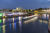 Capital Beach, Spree, Fussgaengerbruecke, Kanzleramt, Berlin