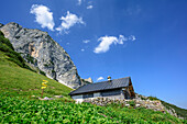 Alm vor Untersberg, Scheibenkaser, Untersberg, Berchtesgadener Hochthron, Berchtesgadener Alpen, Oberbayern, Bayern, Deutschland