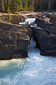 Natural Bridge, Kicking Horse River, Yoho National Park, Rocky Mountains, British Columbia, Canada