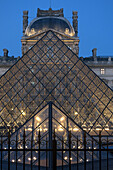facade of the museum of the louvre and its pyramid built by i.m. pei, louvre, paris (75), france