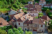Europe, France, Lot,  general view of Saint Cirq Lapopie village