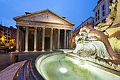 The Pantheon and fountain at night, UNESCO World Heritage Site, Piazza della Rotonda, Rome, Lazio, Italy, Europe