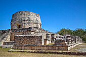 Templo Redondo (Round Temple), Mayapan, Mayan archaeological site, Yucatan, Mexico, North America