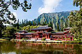 Byodo-In Temple, Valley of The Temples, Kaneohe, Oahu, Hawaii, United States of America, Pacific