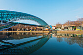 Bridge of Peace on Mtkvari River, Tbilisi, Georgia, Caucasus, Central Asia, Asia