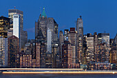 Hudson River, View to Downtown, Manhattan, New York, USA