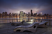 Hunters Point, East River, view to Midtown, Manhattan, New York, USA