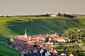 Wine village of Escherndorf and Vogelsburg Castle, Volkacher Mainschleife, Main River, Mainfranken, Lower Franconia, Bavaria, Germany, Europe
