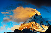 Sunrise on the Matterhorn, 4478m, Zermatt, Valais, Swiss Alps, Switzerland, Europe